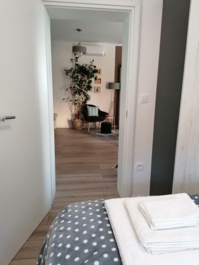 Apartman Luna Шибеник Экстерьер фото